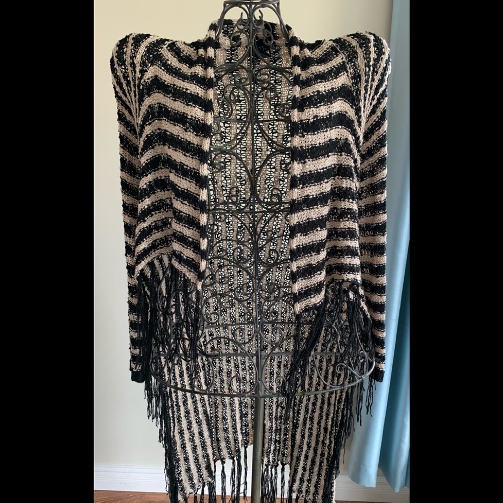 RUE 21 COVER UP/ SWEATER